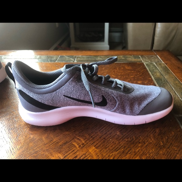 Youth Nike Flex size 4.5 - Picture 4 of 5